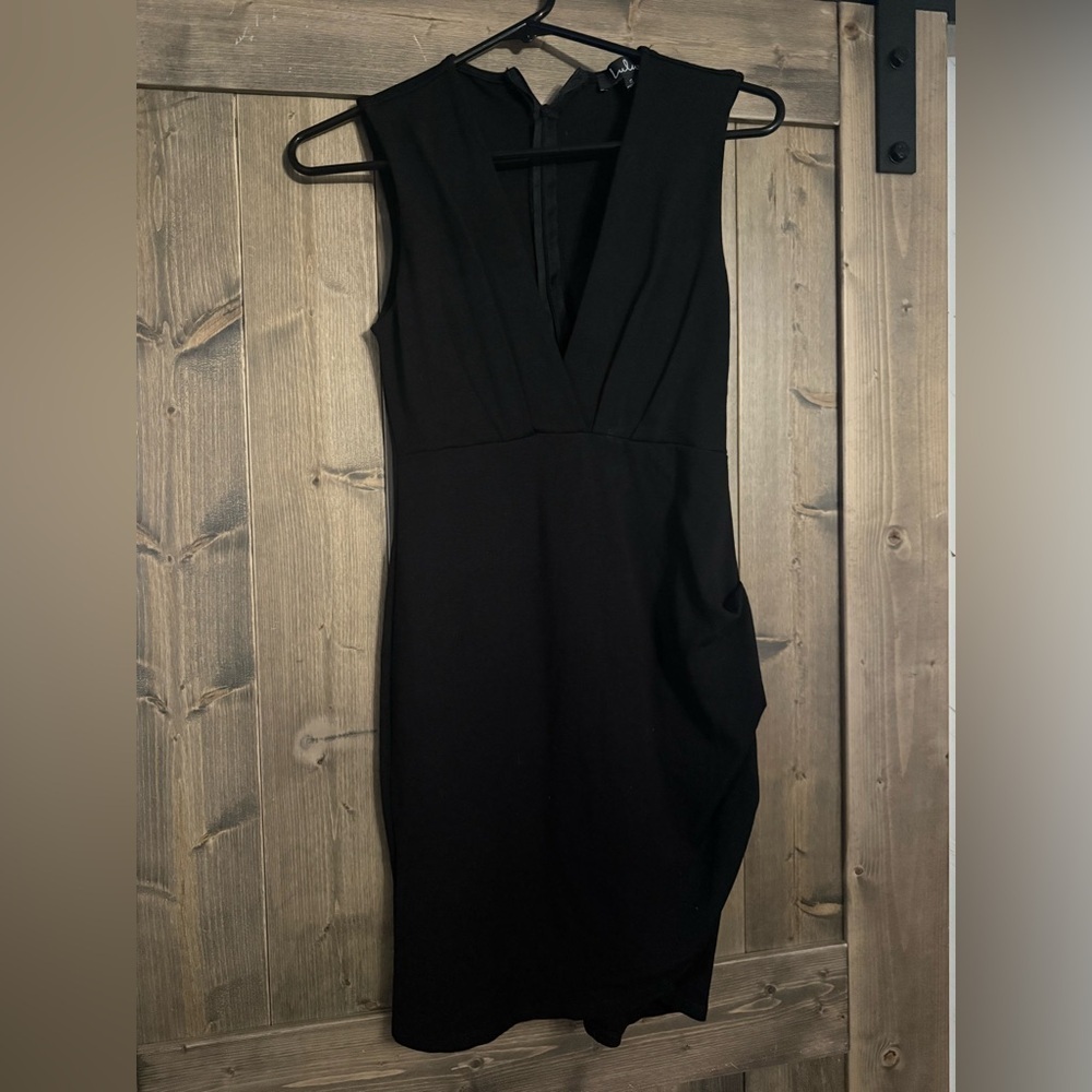 Lulu's Black Ruched Sheath Dress V-Neck Cocktail